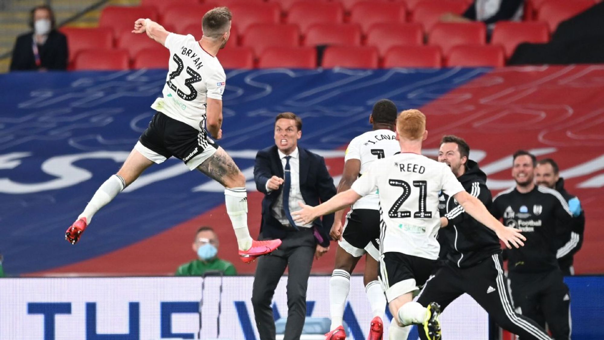 令人耳目一 令人耳目一